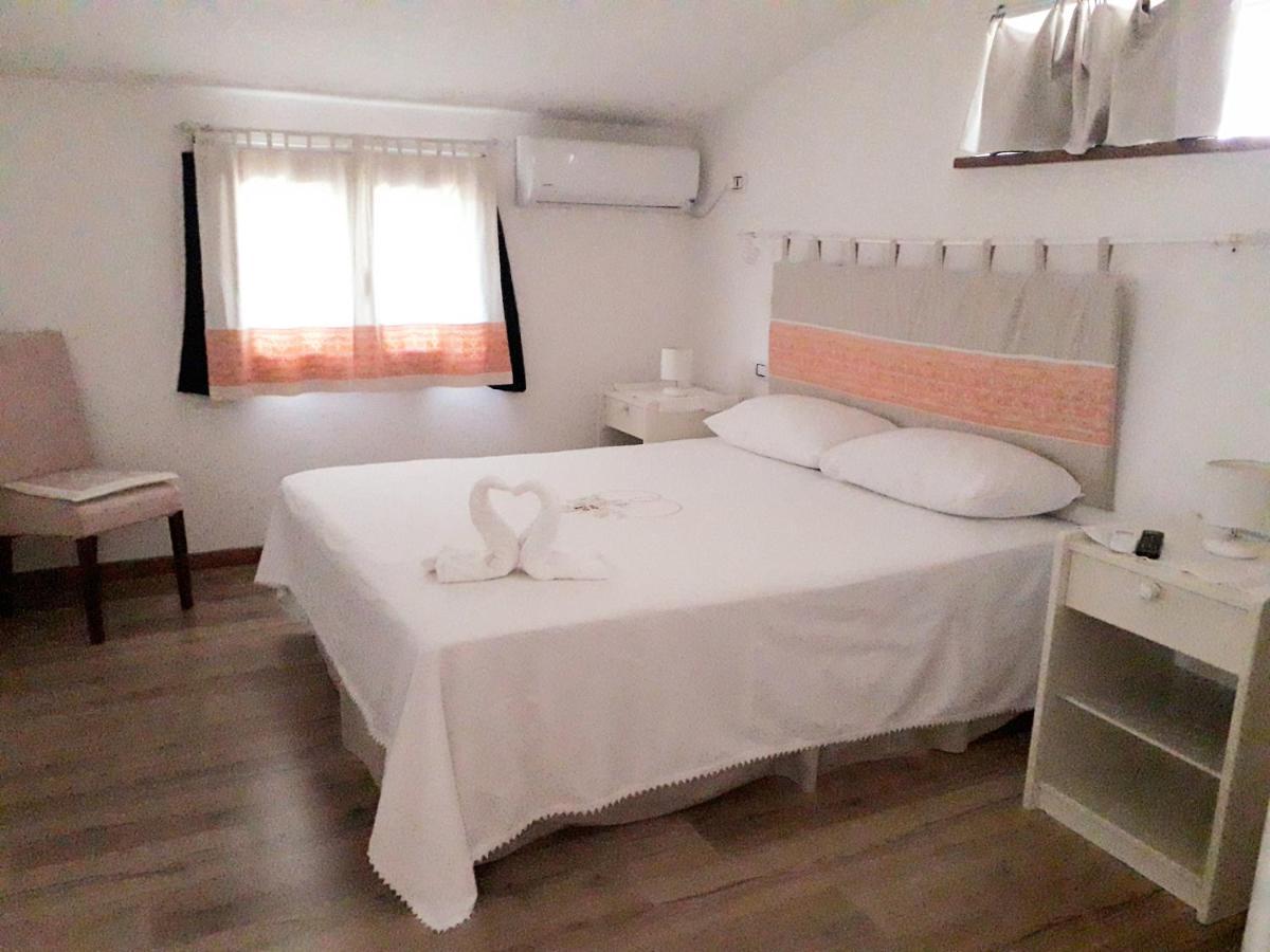 B&B I Limoni Sorso Eksteriør billede